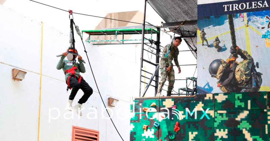 Visitan ni&ntilde;as y ni&ntilde;os del interior del estado la Feria de Puebla 2026