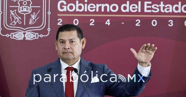 Depende de la Federaci&oacute;n la construcci&oacute;n del hospital regional de Amozoc: Armenta