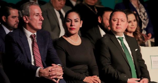 Participa Lupita Cuautle en toma de protesta del nuevo presidente del CCE