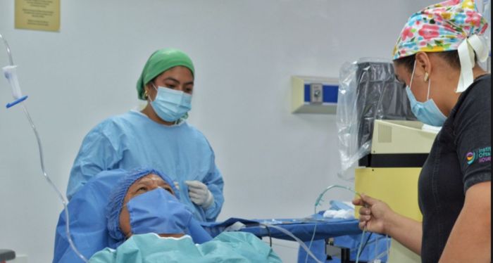 Acompa&ntilde;a Gobierno de Pepe Chedraui la rehabilitaci&oacute;n por cirug&iacute;a de cataratas