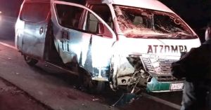 Accidente en la Cuacnopalan-Oaxaca deja un caballo muerto y cuantiosos da&ntilde;os materiales