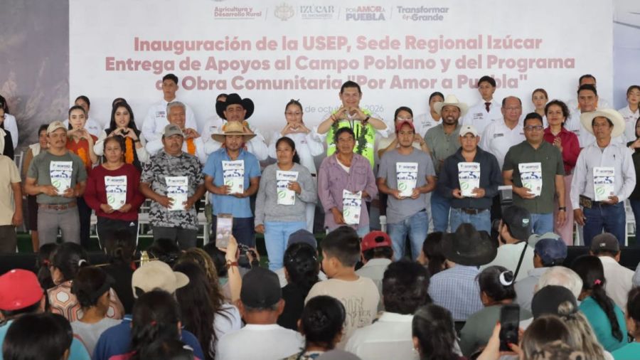 Lleva gobernador obra comunitaria y apoyos al campo de la Mixteca