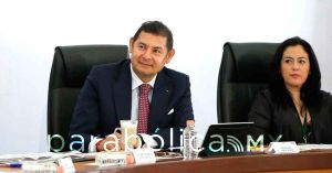 Anuncia Alejandro Armenta reajustes en el Gabinete