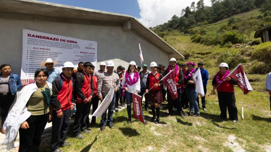 Arranca Bety S&aacute;nchez construcci&oacute;n de bachiller en Zoquitla