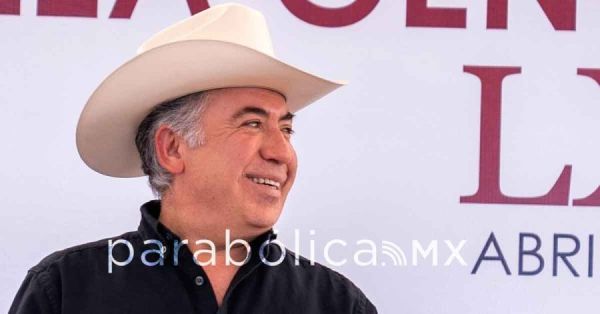 Descarta Enrique Inzunza solicitar licencia en el Senado