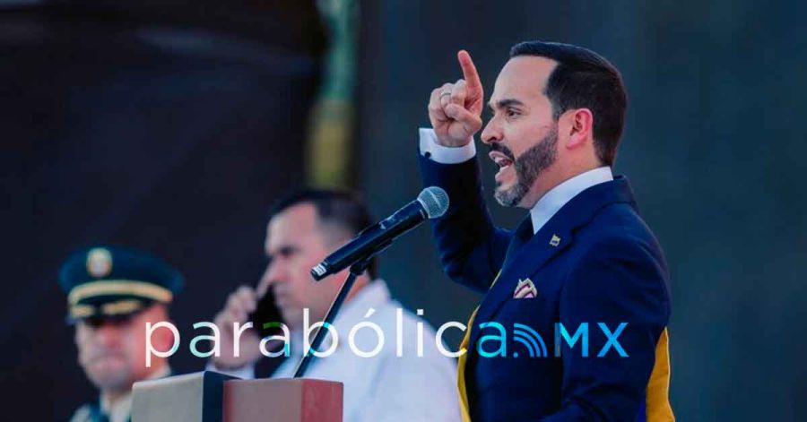 Promete De la Espriella promover a la &ldquo;familia tradicional&rdquo; en Colombia