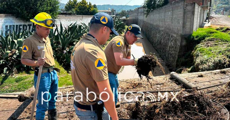Entrega PC apoyos en Chignahuapan por la tromba y granizada