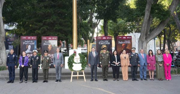 Encabezan Armenta y Chedraui ceremonia por aniversario 495 de Puebla