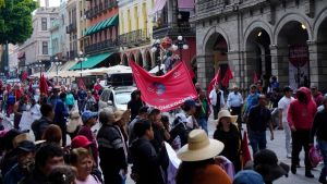 Marchan 28 de Octubre por el &ldquo;Halconazo&rdquo; y en apoyo a la CNTE
