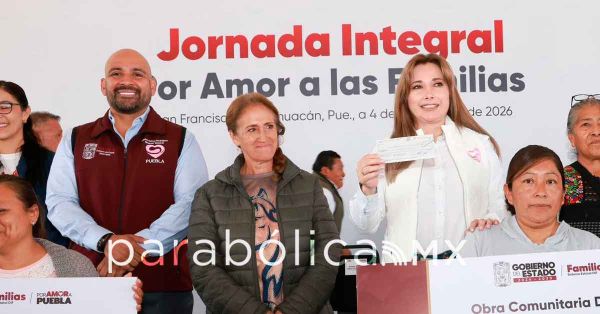Acerca DIF apoyos alimentarios y servicios de salud a Totimehuacan
