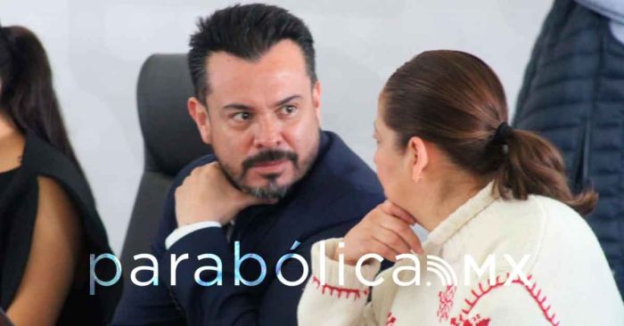 Hay libre expresi&oacute;n en Puebla, se repudia intento de "cobro de piso" de TV Azteca: Parra