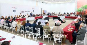 Acelera Armenta alianza con empresarios para el saneamiento integral del R&iacute;o Atoyac