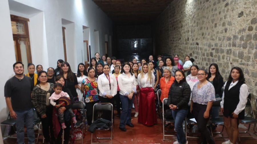 Capacitan a 110 participantes en programa &ldquo;Impulsa Mujer&rdquo; Zacatl&aacute;n