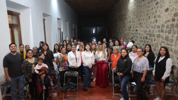 Capacitan a 110 participantes en programa &ldquo;Impulsa Mujer&rdquo; Zacatl&aacute;n