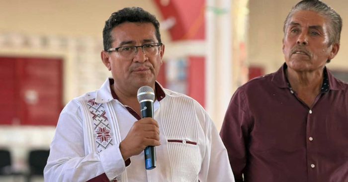 Fortalece Pavel Gaspar infraestructura local con nueva calle en Olomatl&aacute;n