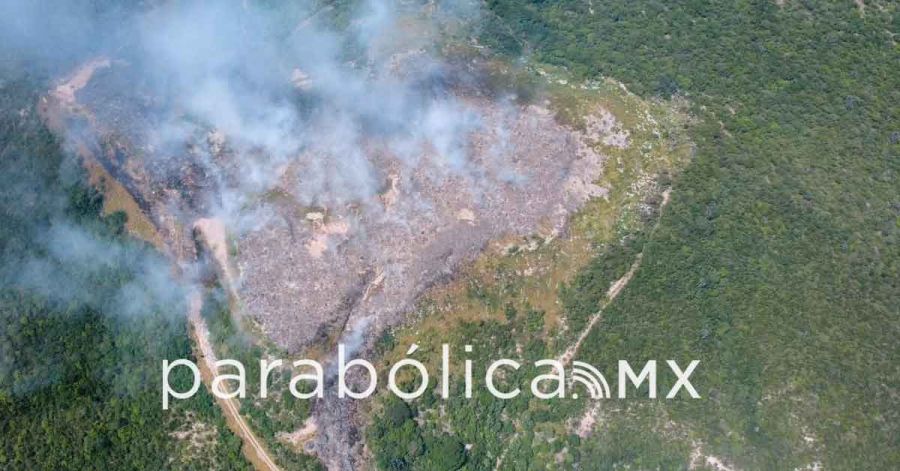 Reporta PC estatal 60% de control en incendio de Acatl&aacute;n