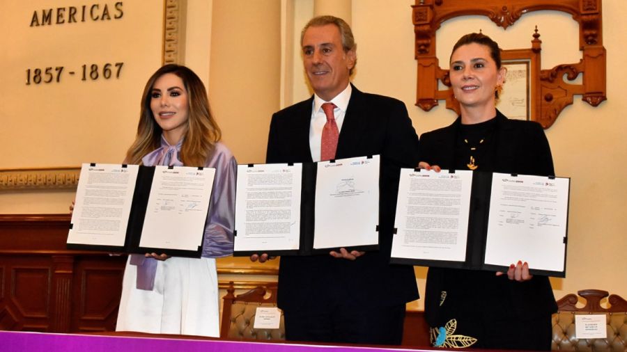 Firma Puebla capital acuerdo de colaboraci&oacute;n con ONU Mujeres