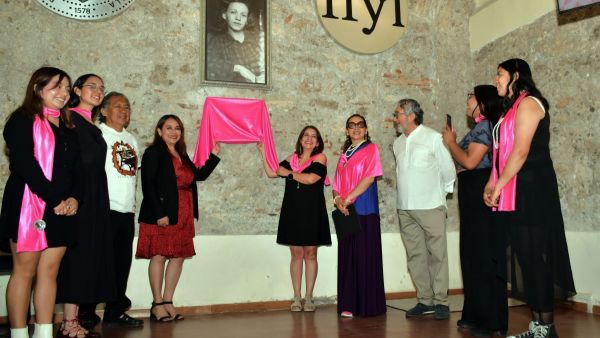 Elenistas cumplen un a&ntilde;o de honrar la memoria de Elena Garro