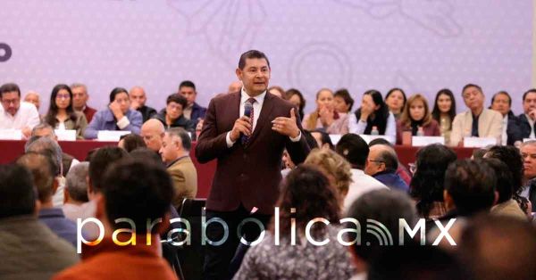 Llama Armenta a servidores p&uacute;blicos a fortalecer la administraci&oacute;n con compromiso y honestidad