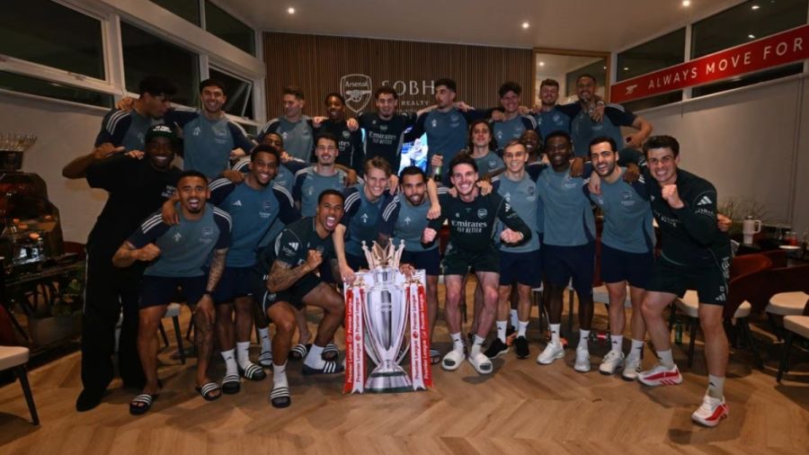 Empate del City le dan el t&iacute;tulo de la Premier al Arsenal