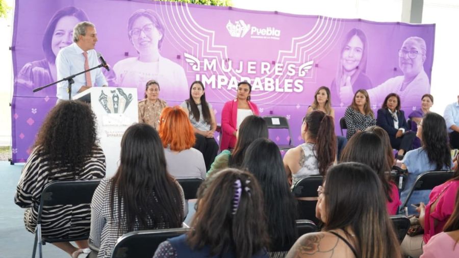Entrega Chedraui apoyos a mujeres a sus crecer negocios