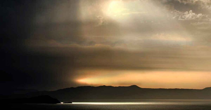 Cuanto m&aacute;s brillante la luz, m&aacute;s oscura la sombra