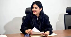 Propone Delfina Pozos establecer un plazo m&aacute;ximo de seis meses para la entrega de t&iacute;tulos profesionales