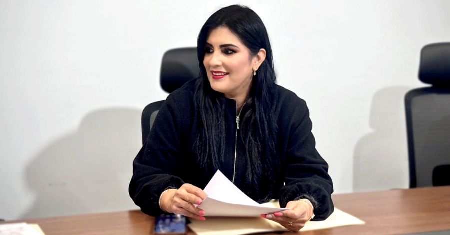 Propone Delfina Pozos establecer un plazo m&aacute;ximo de seis meses para la entrega de t&iacute;tulos profesionales