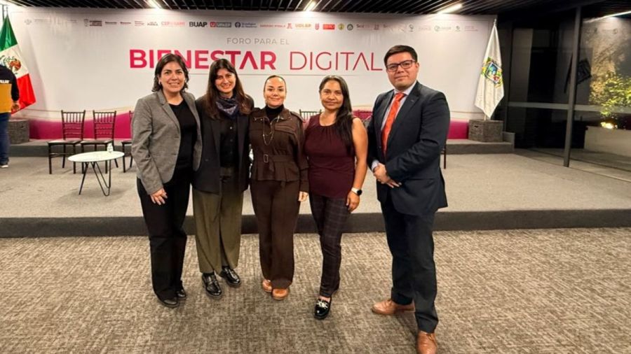Destacan acad&eacute;micos An&aacute;huac Puebla en Foro de Bienestar Digital