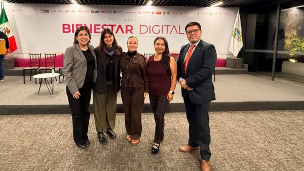 Destacan acad&eacute;micos An&aacute;huac Puebla en Foro de Bienestar Digital