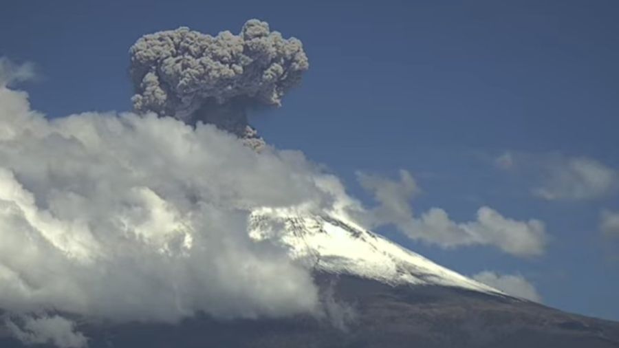 &iexcl;Despierta Don Goyo! Lanza fumarola el Popocat&eacute;petl