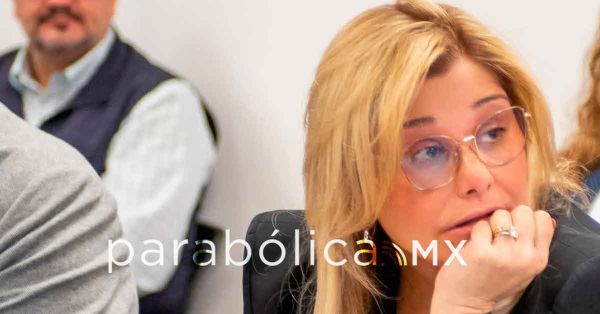 Argumenta Maru Campos persecuci&oacute;n tras citatorio de FGR; Calder&oacute;n la defiende