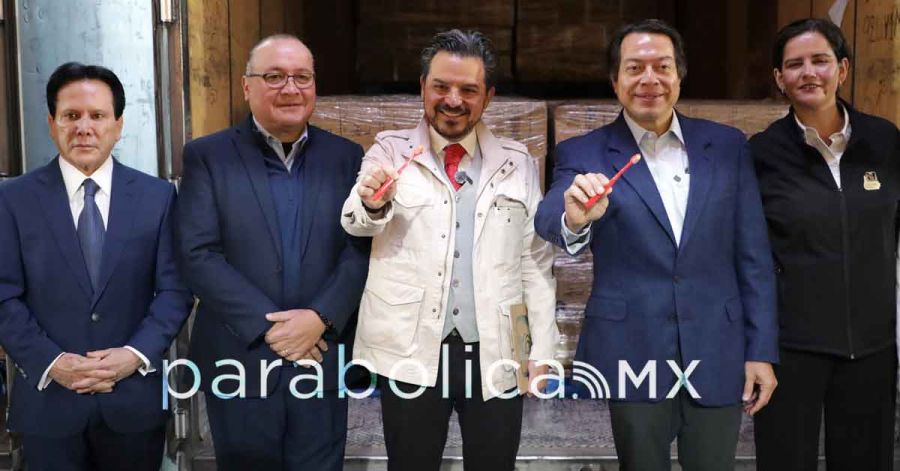 Recibe IMSS donaci&oacute;n de casi 4 millones de cepillos dentales; los distribuir&aacute; la SEP