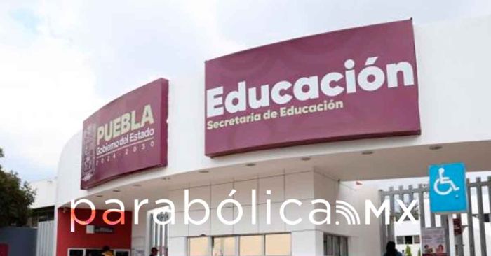Confirma SEP acuerdos con normalistas de la escuela &ldquo;Carmen Serd&aacute;n&rdquo; de Teteles