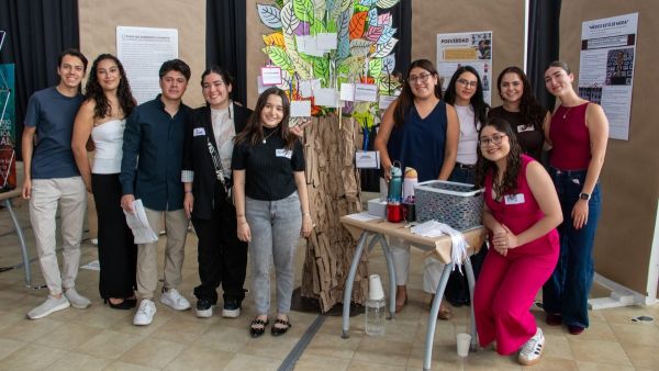 Estudiantes visibilizan violencia con muestra museogr&aacute;fica del IDHIE