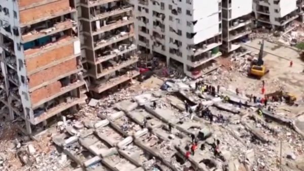 Reportan m&aacute;s de 4 mil muertos por terremotos en Venezuela