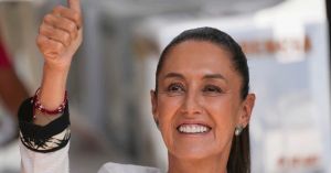 Reconocen actrices y cantantes estadounidenses el trabajo de Claudia Sheinbaum