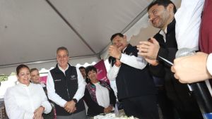 Acude Chedraui a inicio de construcci&oacute;n de viviendas en Villa Verde