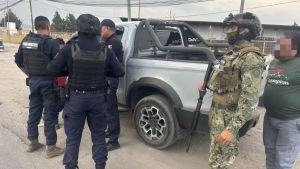 Evita Polic&iacute;a de San Mart&iacute;n posible fraude en compra de veh&iacute;culo