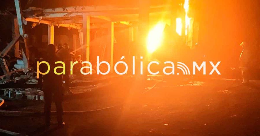 Contin&uacute;a PC con la eliminaci&oacute;n controlada del fuego tras la explosi&oacute;n en Tepeaca