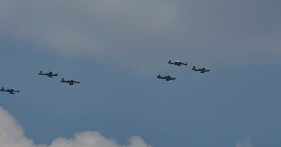 Ensayan aviones para desfile del 5 de mayo