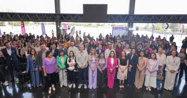 Promueve Pepe Chedraui espacios para fortalecer el liderazgo y la autonom&iacute;a de las mujeres