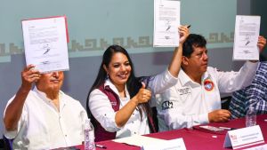 Firma San Pedro Cholula convenio funerario con la CTM
