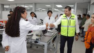 Inaugura Alejandro Armenta segunda etapa de la USEP en Iz&uacute;car