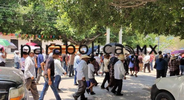 Despiden a v&iacute;ctimas de masacre en Tehuitzingo