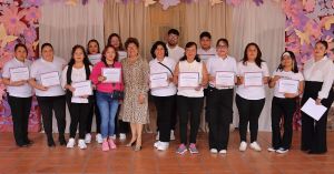 Fortalece DIF Cuautlancingo capacitaci&oacute;n y bienestar con clausura de talleres
